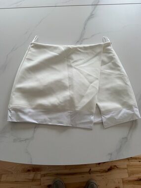 Zara White Wrap-Front Skirt new with tags